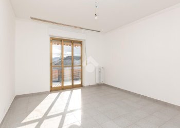 Three-room apartment Via De Nicola, Beinasco - photo 10