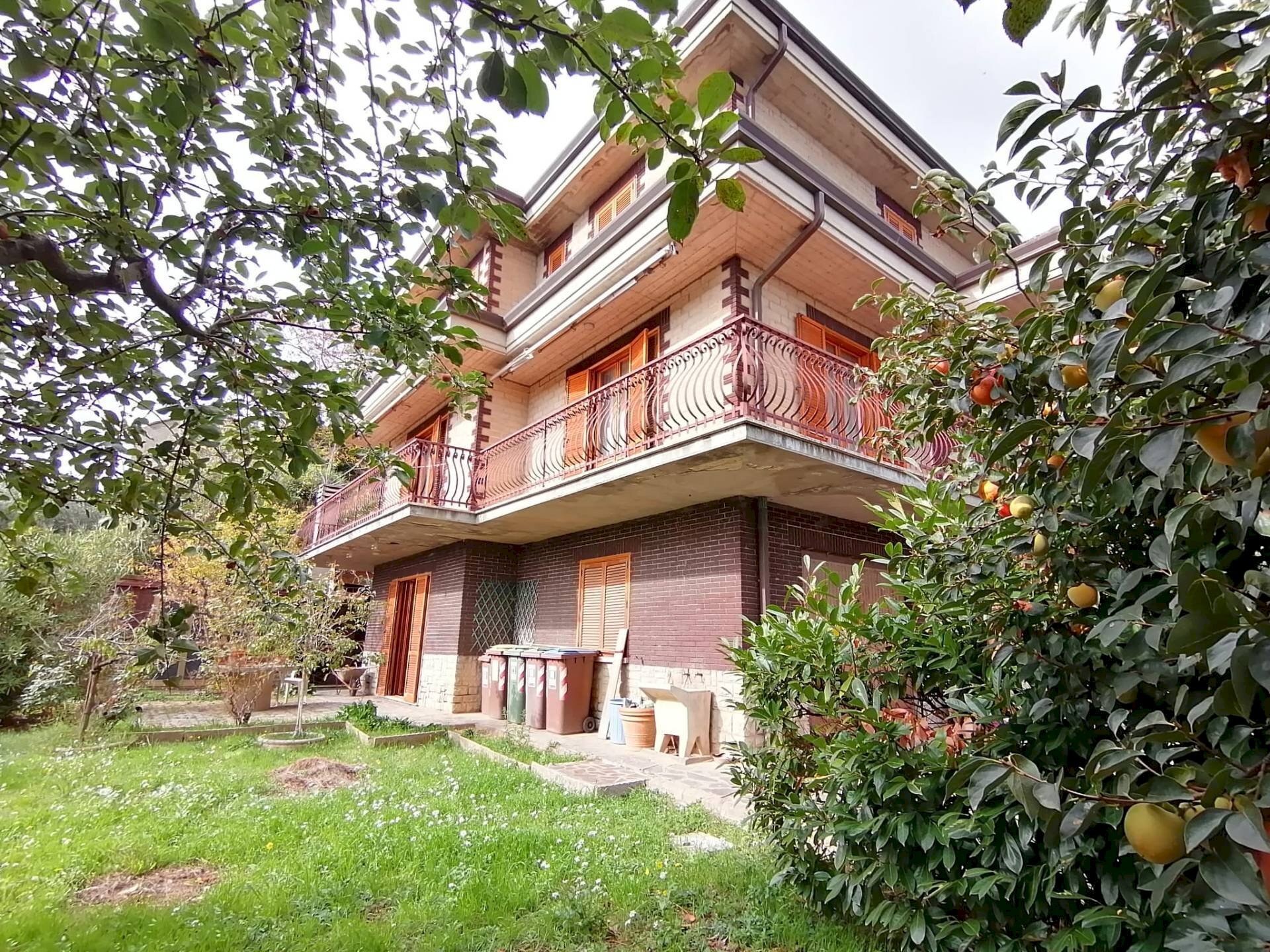 Foto 1 - Villa Don Antonio Marri
 
16, Deruta - foto 1