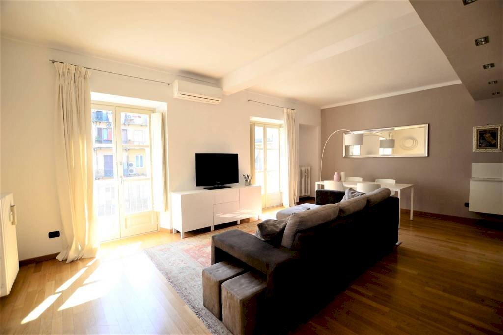 Salone - Three-room apartment via Vitaliano Donati, 15, Torino (neighborhood Centro) - photo 1