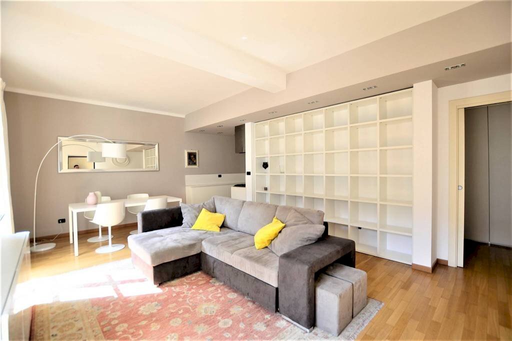 Salone - Three-room apartment via Vitaliano Donati, 15, Torino (neighborhood Centro) - photo 2
