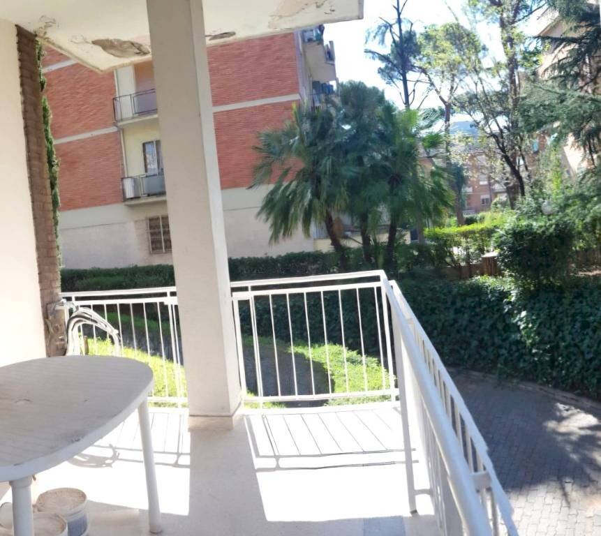 Balcone - Bilocale via Taggia, 80, Roma - foto 3