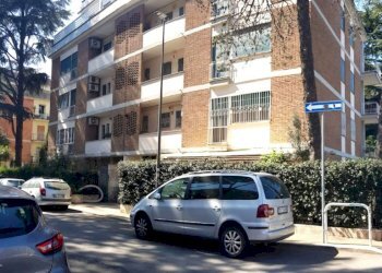 Facciata - Bilocale via Taggia, 80, Roma - foto 16