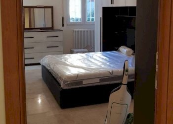 Camera da letto - Two-room apartment via Taggia, 80, Roma - photo 7