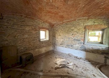 Stanza non arredata - Rustico via Barech, Angera - foto 16