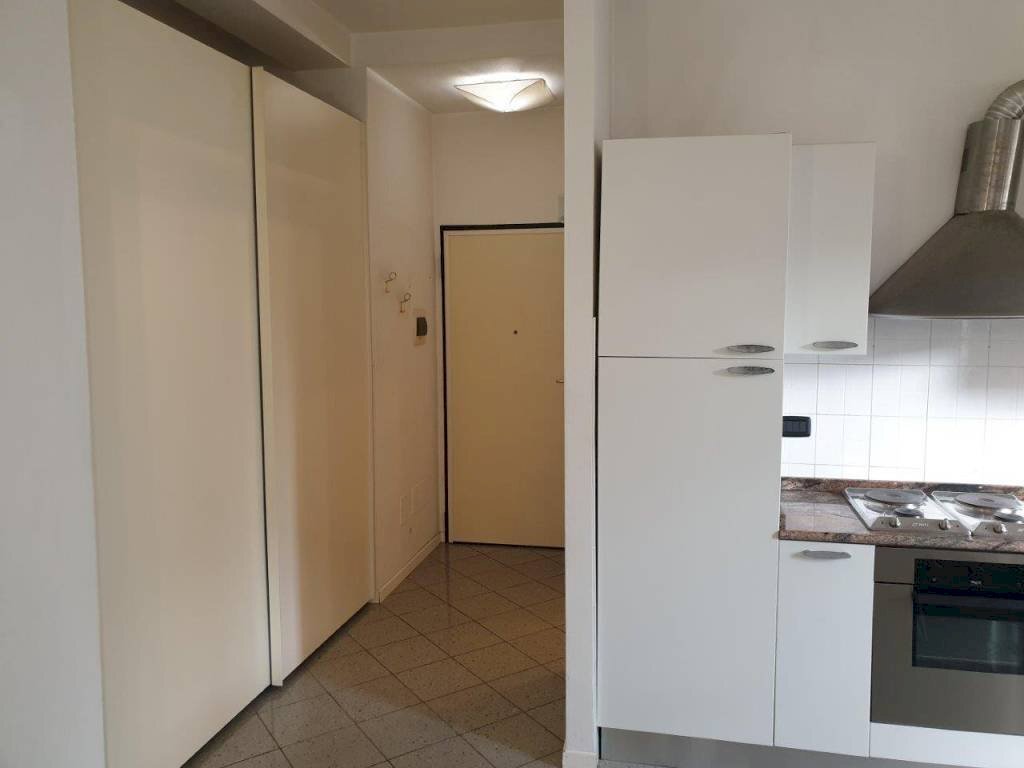 Corridoio - One-room apartment via Clemente Bondi, 20, Parma (neighborhood San Lazzaro) - photo 3