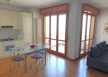 Salone - Two-room apartment piazza Giuseppina Strepponi, 15, Parma - photo 5