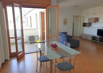 Salone - Two-room apartment piazza Giuseppina Strepponi, 15, Parma - photo 6