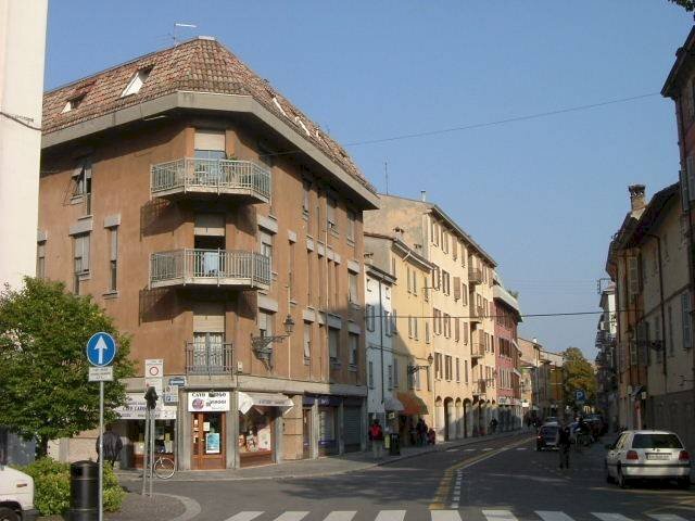 Zona - Four-room apartment strada Matteo Renato Imbriani, 69, Parma (neighborhood Oltretorrente) - photo 1