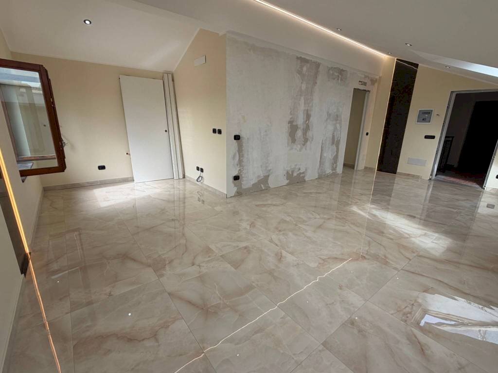 Soggiorno - Attico via alla Cava, Borgo Ticino - foto 3