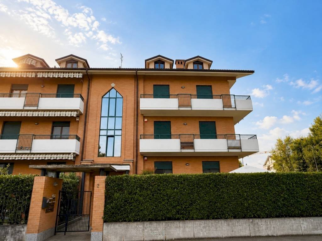 Facciata - Quadrilocale via Anna Frank, 2, Carmagnola - foto 1