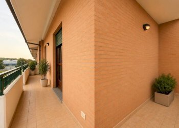 Terrazzo - Quadrilocale via Anna Frank, 2, Carmagnola - foto 4
