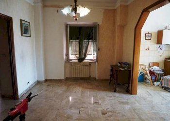 Sala da pranzo - Appartamento via Vincenzo Gioberti, 5, Genova (zona Sampierdarena) - foto 6