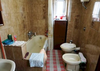 Bagno - Appartamento via Vincenzo Gioberti, 5, Genova (zona Sampierdarena) - foto 20