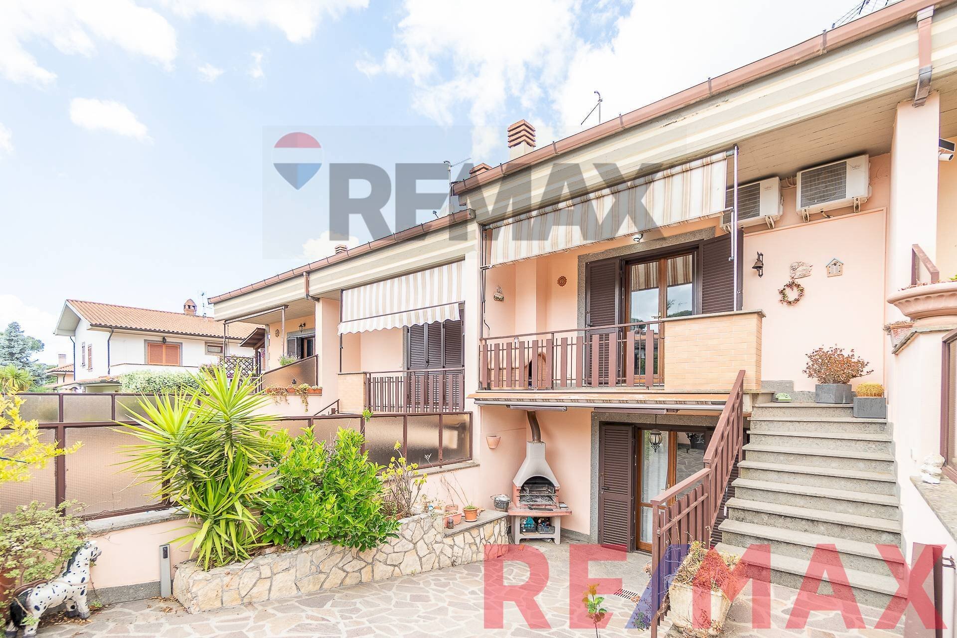 Casa all\'aperto - Villa a Schiera Via Del Pascolaro
 
17, Marino - foto 1