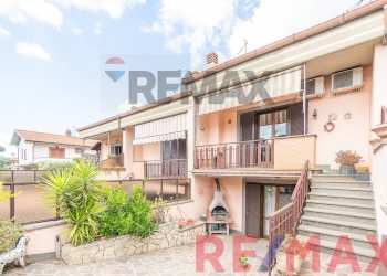 Casa all\'aperto - Villa a Schiera Via Del Pascolaro
 
17, Marino - foto 1