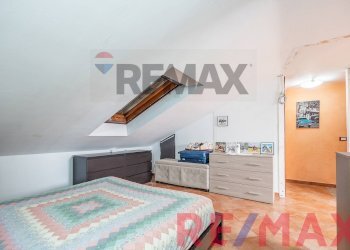 Camera / camera da letto - Villa a Schiera Via Del Pascolaro
 
17, Marino - foto 31