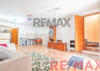Soggiorno - Villa a Schiera Via Del Pascolaro
 
17, Marino - foto 35