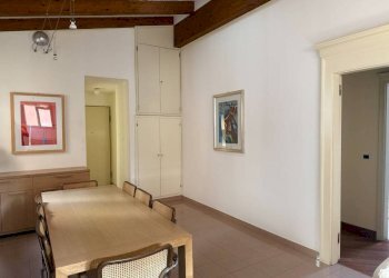 Soggiorno - Three-room apartment via Massimo d'Azeglio, Bologna (neighborhood Costa Saragozza) - photo 2