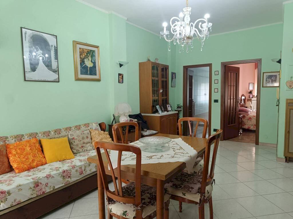 Salone - Bilocale via Oslavia, 66, Torino (zona Vanchiglietta) - foto 1