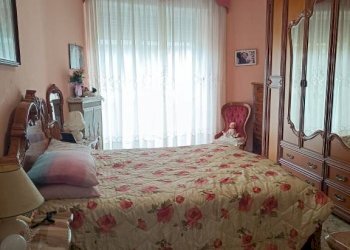 Camera da letto - Bilocale via Oslavia, 66, Torino (zona Vanchiglietta) - foto 14