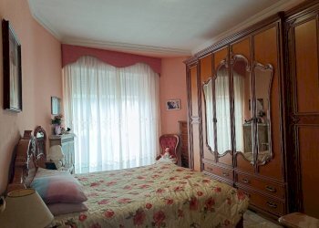 Camera da letto - Bilocale via Oslavia, 66, Torino (zona Vanchiglietta) - foto 15