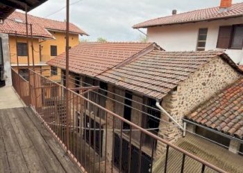 Balcone - Villa a Schiera Frazione Borgo, 64, Veglio - foto 5