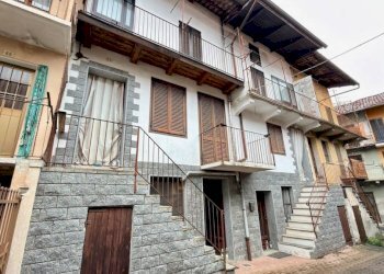 Facciata - Villa a Schiera Frazione Borgo, 64, Veglio - foto 30