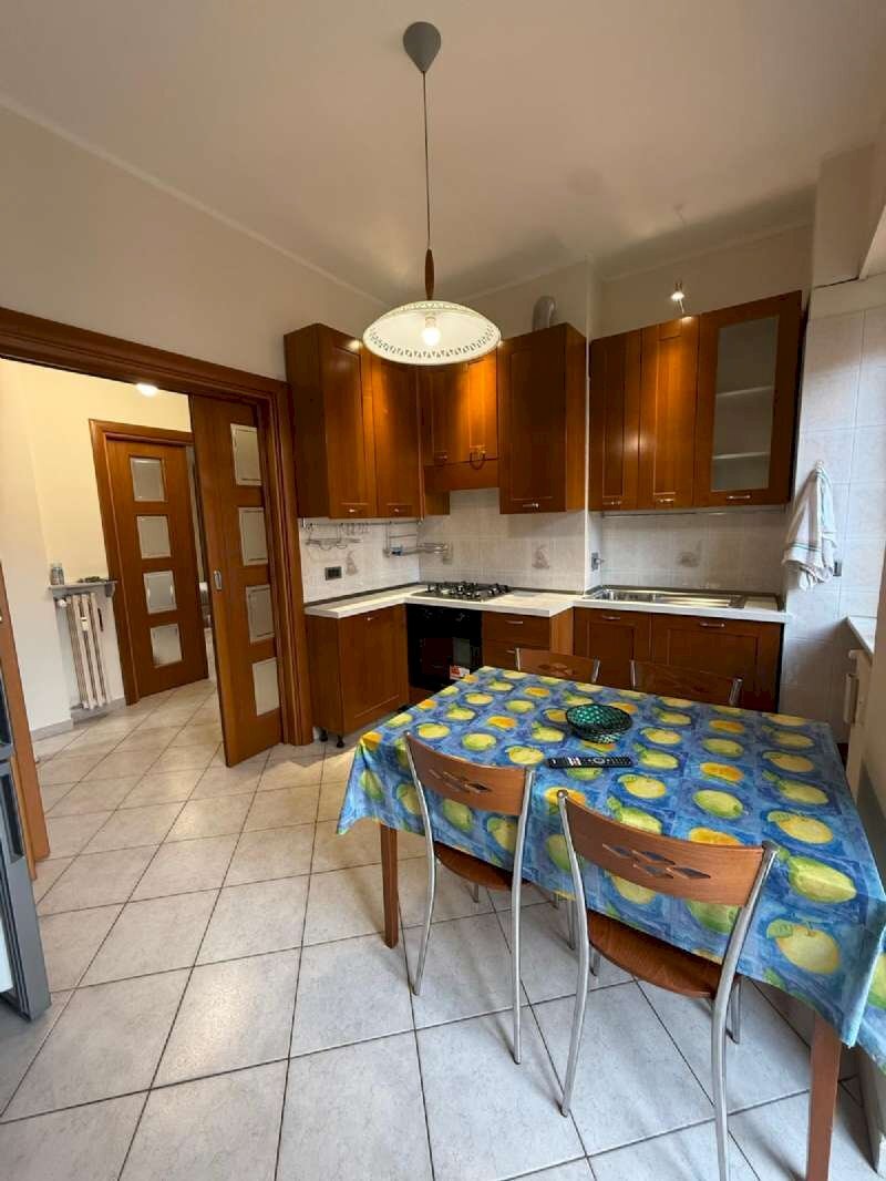 cucina - Four-room apartment strada CASTELLO DI MIRAFIORI, 19, Torino (neighborhood Mirafiori Sud) - photo 2