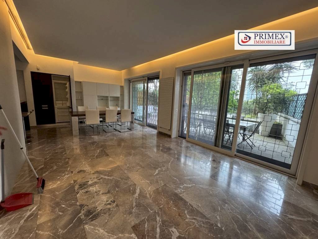 Ingresso - Three-room apartment via degli Urali, Roma (neighborhood EUR) - photo 1