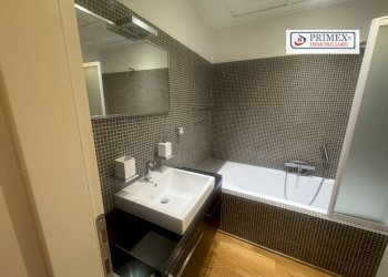Bagno - Three-room apartment via degli Urali, Roma (neighborhood EUR) - photo 4