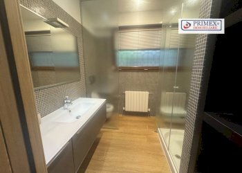 Bagno - Three-room apartment via degli Urali, Roma (neighborhood EUR) - photo 11