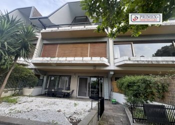 Facciata - Three-room apartment via degli Urali, Roma (neighborhood EUR) - photo 26