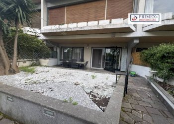 Facciata - Three-room apartment via degli Urali, Roma (neighborhood EUR) - photo 27
