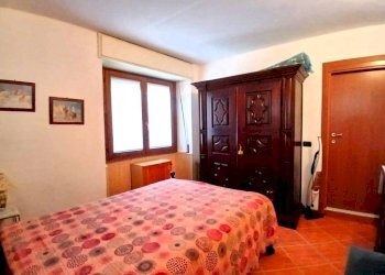 Camera da letto - Two-room apartment via Nesina, 4, Castello dell'Acqua - photo 8