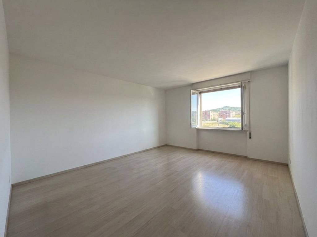 Soggiorno - Four-room apartment via Francesco Baracca, Bologna (neighborhood Saffi) - photo 1