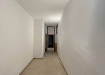 Corridoio - Quadrilocale via Francesco Baracca, Bologna (zona Saffi) - foto 6