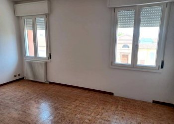 Interno appartamento - Four-room apartment piazza Giuseppe Garibaldi, Terre del Reno - photo 2