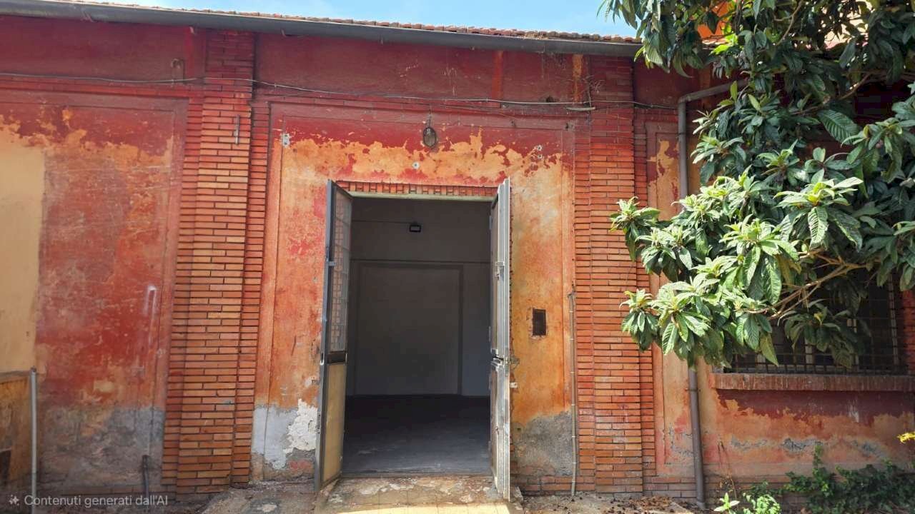 whatsapp image 2026-07-08 at 14.55.20 - Warehouse via san giuseppe cafasso, Roma - photo 1
