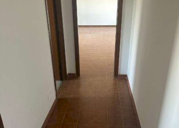 Corridoio - Apartment via Fiume Bianco, Roma (neighborhood Torrino) - photo 8