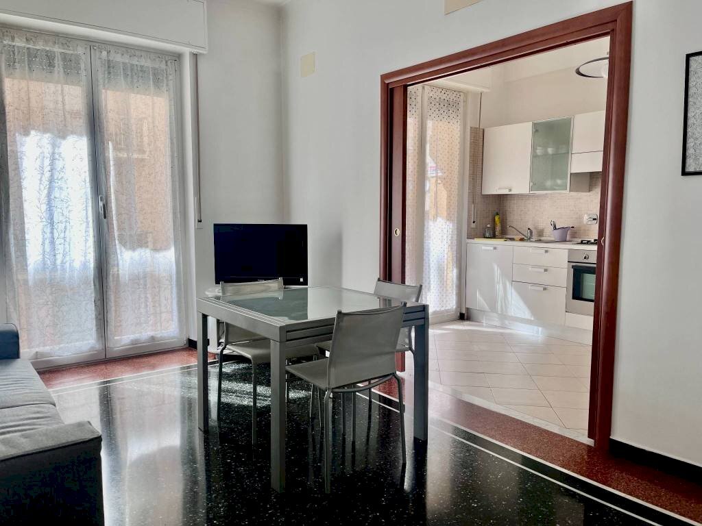 Soggiorno - Two-room apartment via Giovanni Ambrogio Molfino, 8, Genova (neighborhood Sestri Ponente) - photo 1