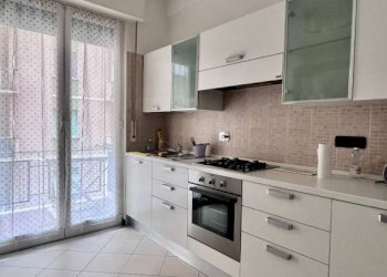 Cucina - Two-room apartment via Giovanni Ambrogio Molfino, 8, Genova (neighborhood Sestri Ponente) - photo 11