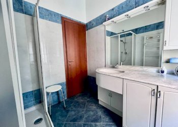 Bagno - Two-room apartment via Giovanni Ambrogio Molfino, 8, Genova (neighborhood Sestri Ponente) - photo 19