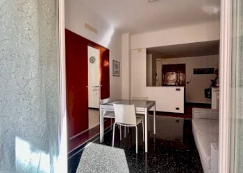 Soggiorno - Two-room apartment via Giovanni Ambrogio Molfino, 8, Genova (neighborhood Sestri Ponente) - photo 24