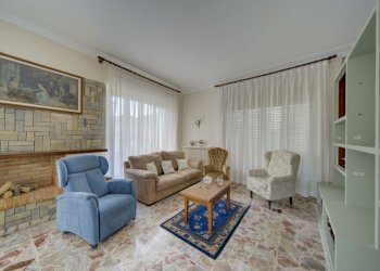 SALONE - Apartment via NAZARIO SAURO, Collegno - photo 9