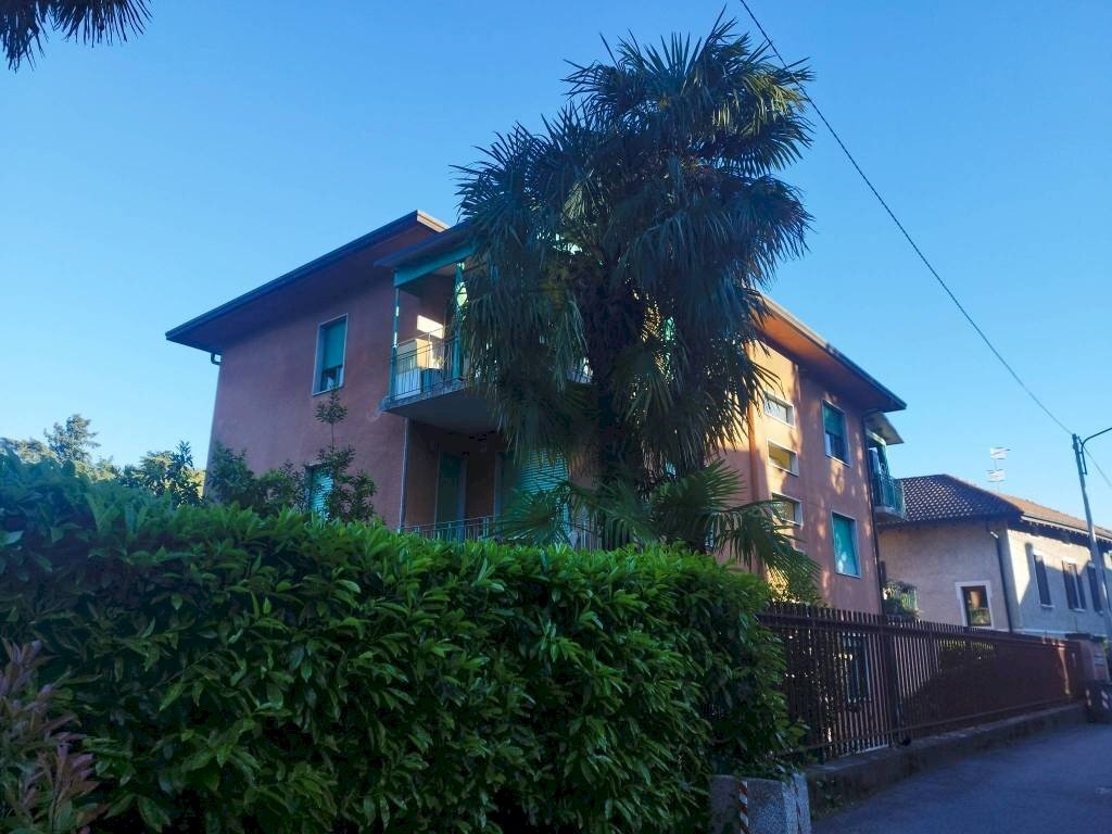 Facciata - Three-room apartment via Masaccio, 16, Varese - photo 2