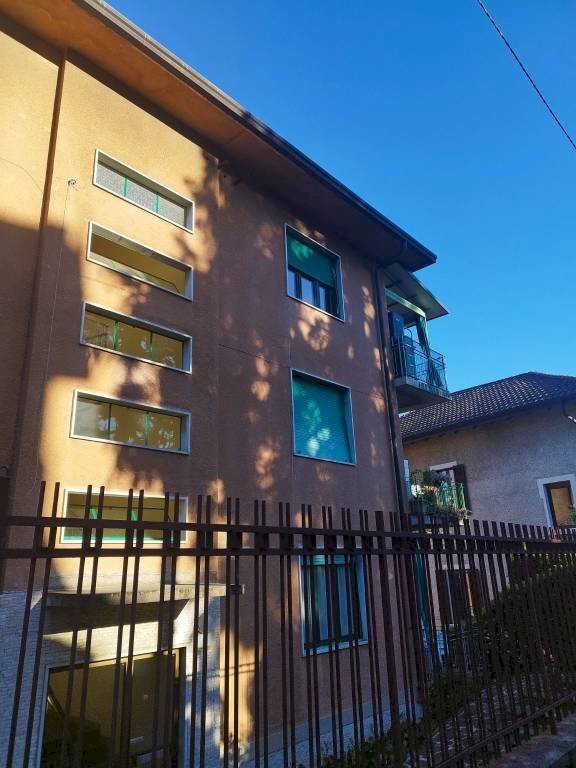 Facciata - Three-room apartment via Masaccio, 16, Varese - photo 3