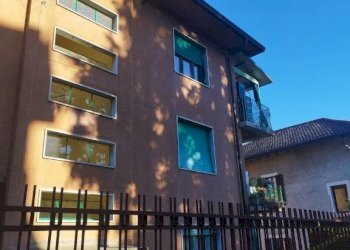 Facciata - Three-room apartment via Masaccio, 16, Varese - photo 5