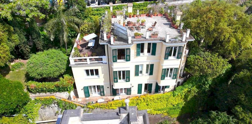 Facciata - Villa corso Carbonara, 7A, Genova (zona Principe) - foto 2