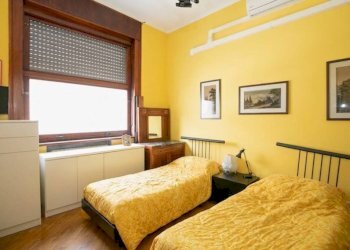 Camera da letto - Trilocale via Gabriele D'Annunzio, 2, Genova - foto 6