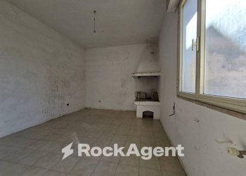Veranda - Apartment via Cavour, 112, Salice Salentino - photo 22